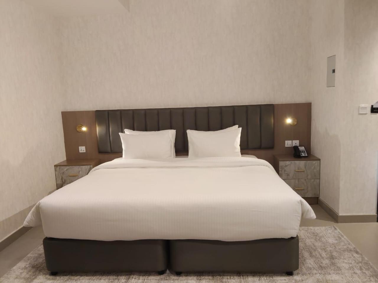 Vogo Grand Hotel Formerly Best Western Plus Hotel Dubai Academic City Exterior photo